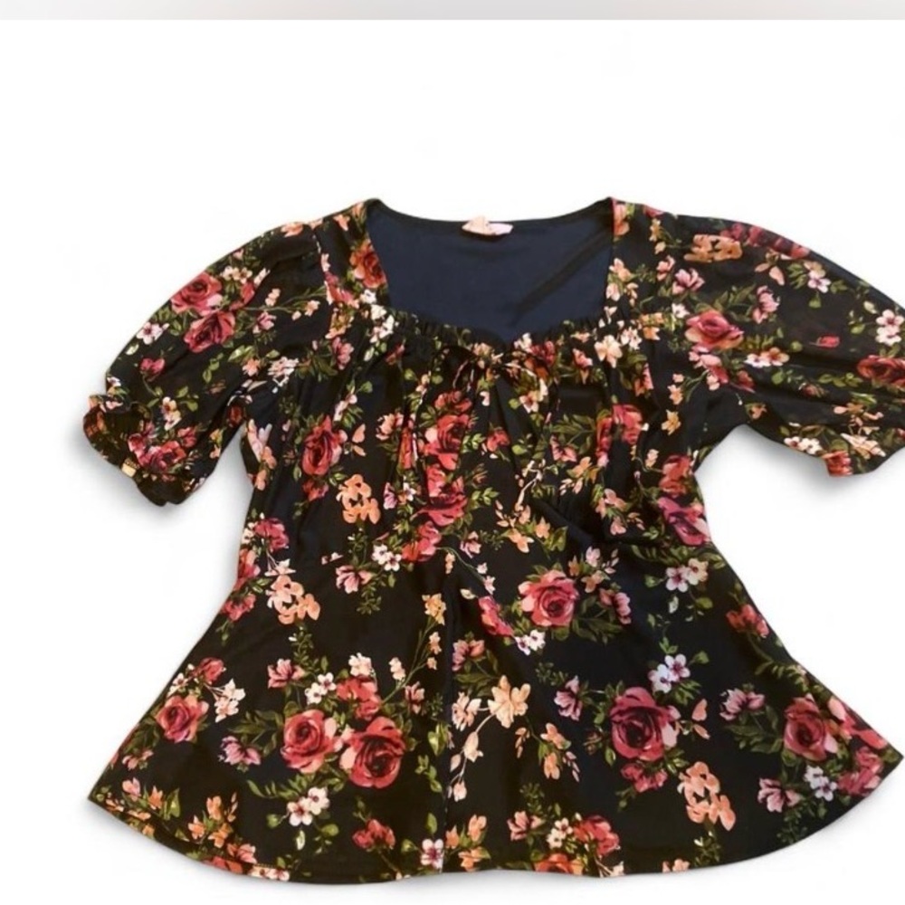 Floral‎ Print Blouse - Black and Pink